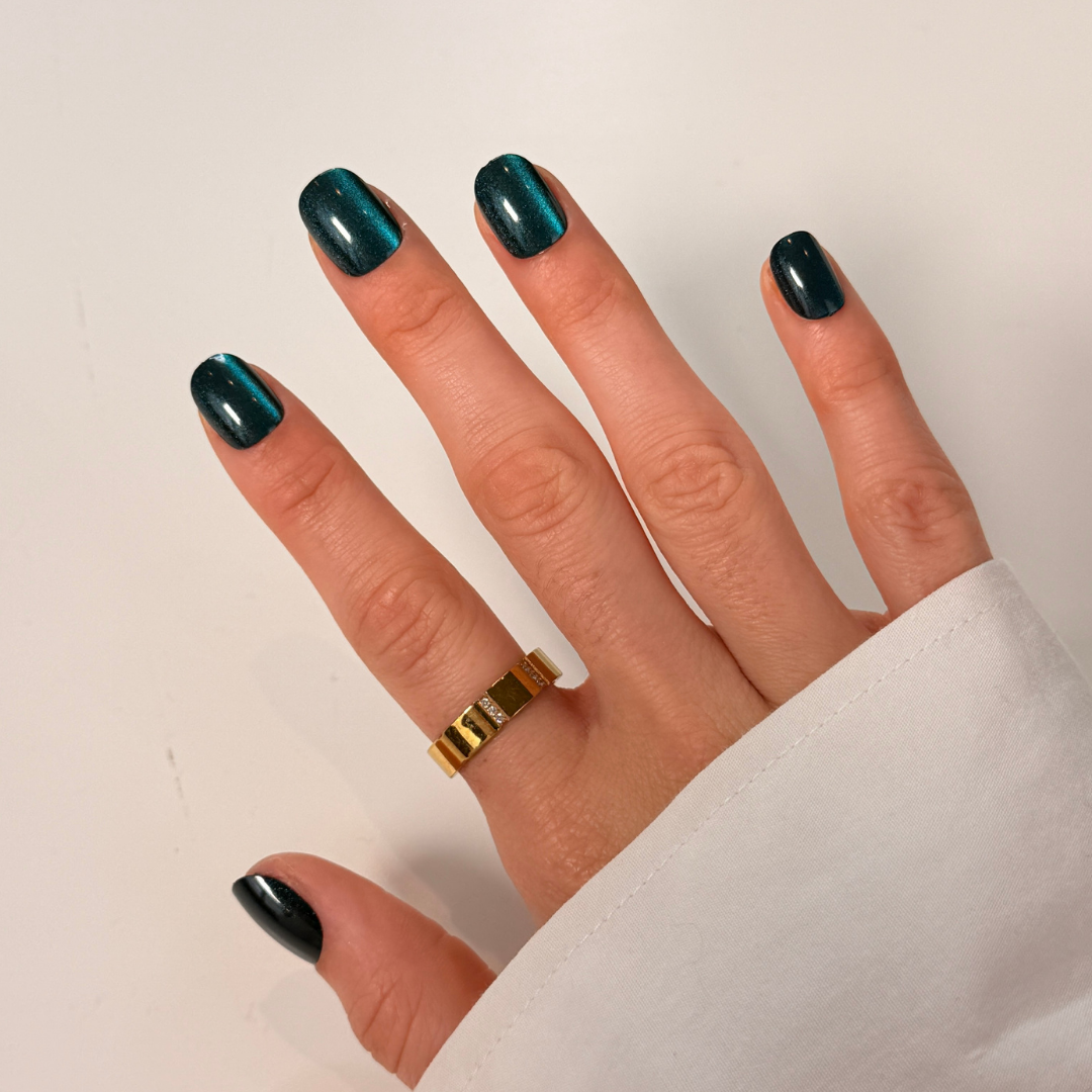 Emerald Eclipse 'Shortie Collection' - Press On Nails