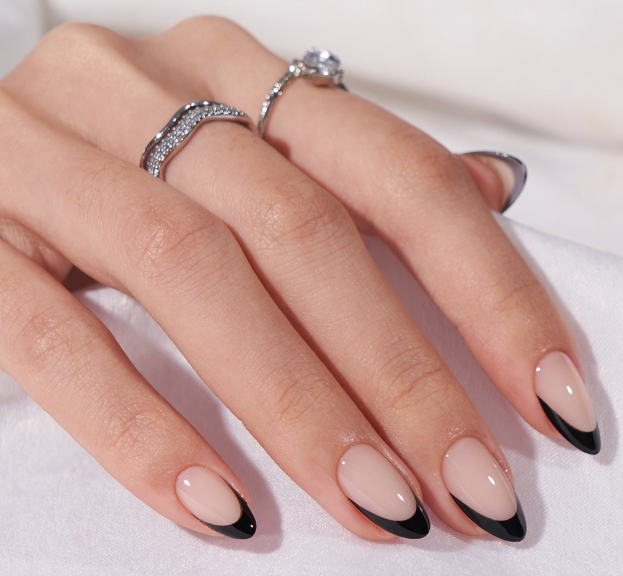 Untamed  - Press On Nails