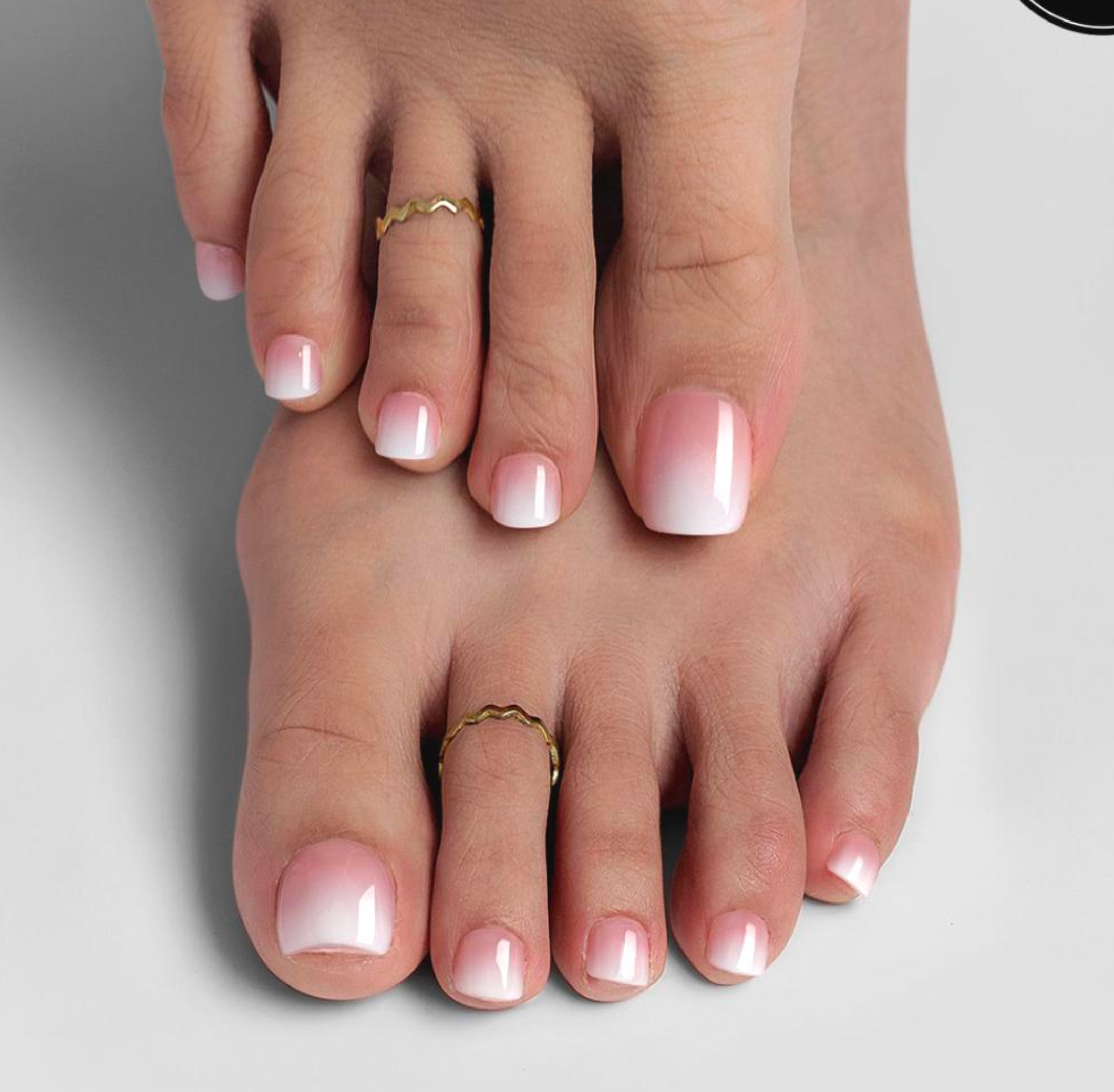 French Ombré - Press On Toe Nails