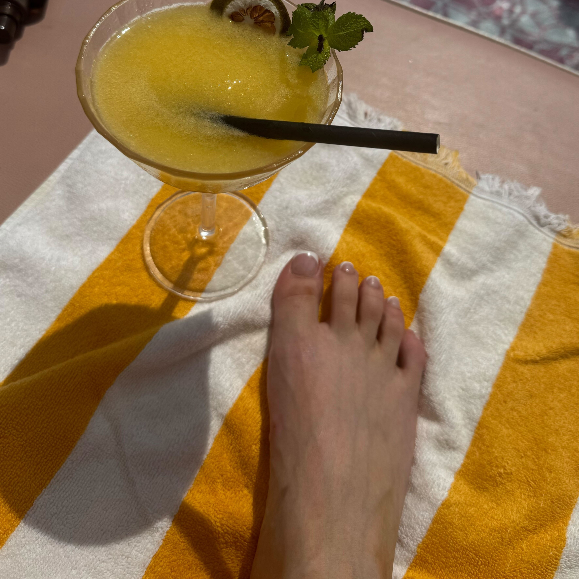 Snow Queen - Press On Toe Nails