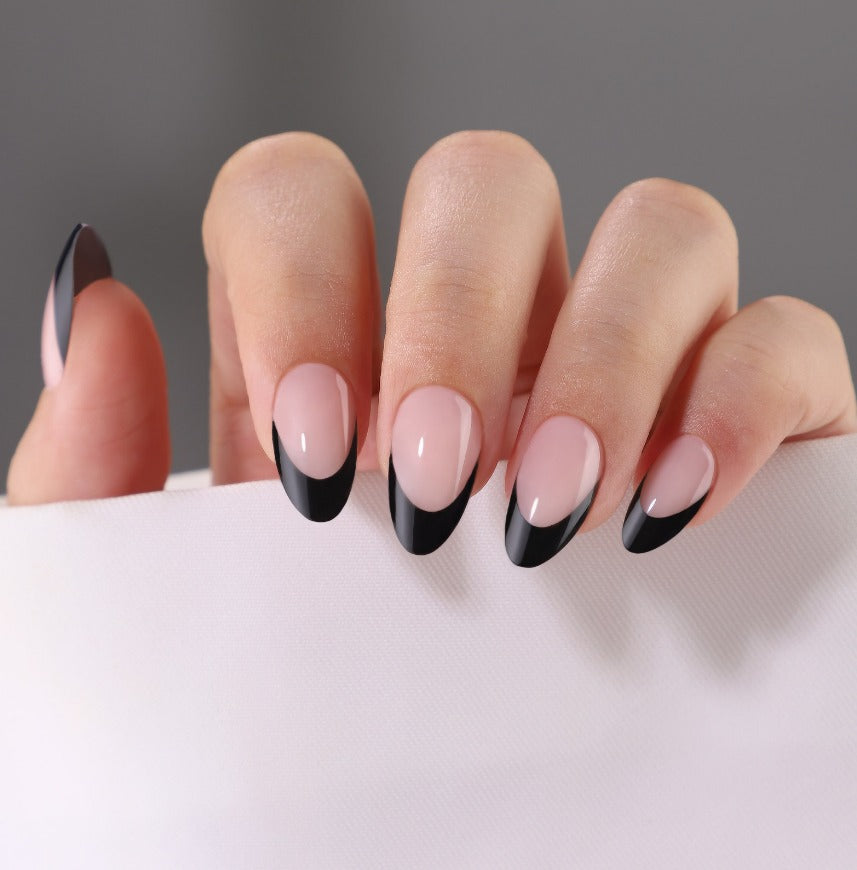 Dark Horse  - Press On Nails